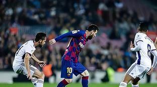 对峙凸显了 对峙凸显了